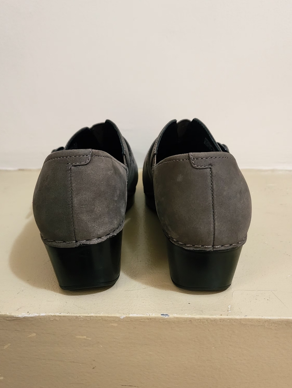 Dansko Leather Grey Suede Buckle Slip On Tamara Clogs Shoes Sz 41/10,5 - Picture 8 of 10